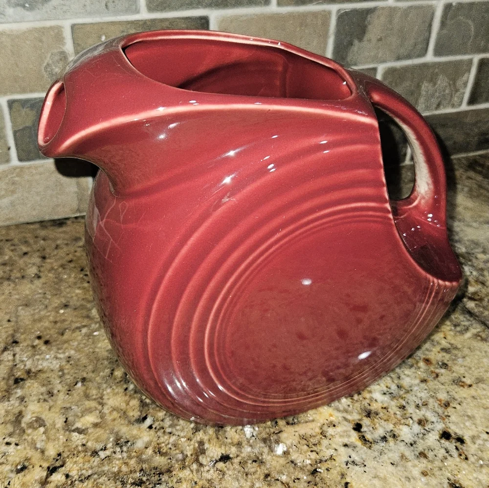 Fiesta Disc Pitcher Maroon Red Glaze Splotchy  Drink Fiestawear Fiestaware